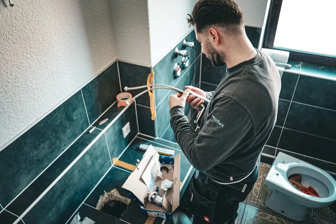 Sanitärinstallation im Bad